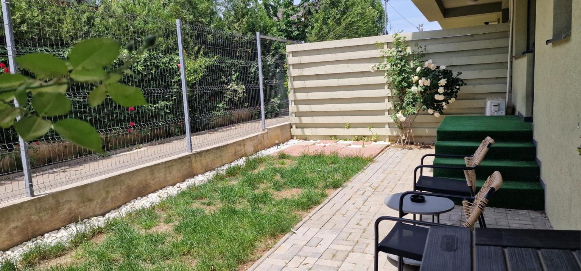 Amazing Apartament With Garden Bucharest Airport Self Check-In!! Otopeni Exteriör bild